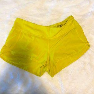 Lululemon Speed Up Short (size 8)